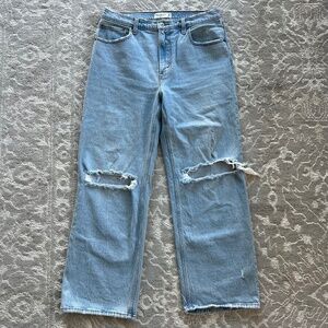 Abercrombie & Fitch High Rise 90s Relaxed Jean